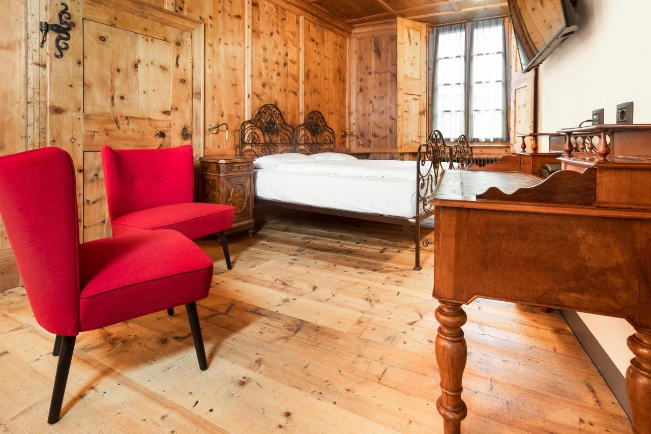 Curt di Clement Eco Mobility Hotel Tirano Bagian luar foto