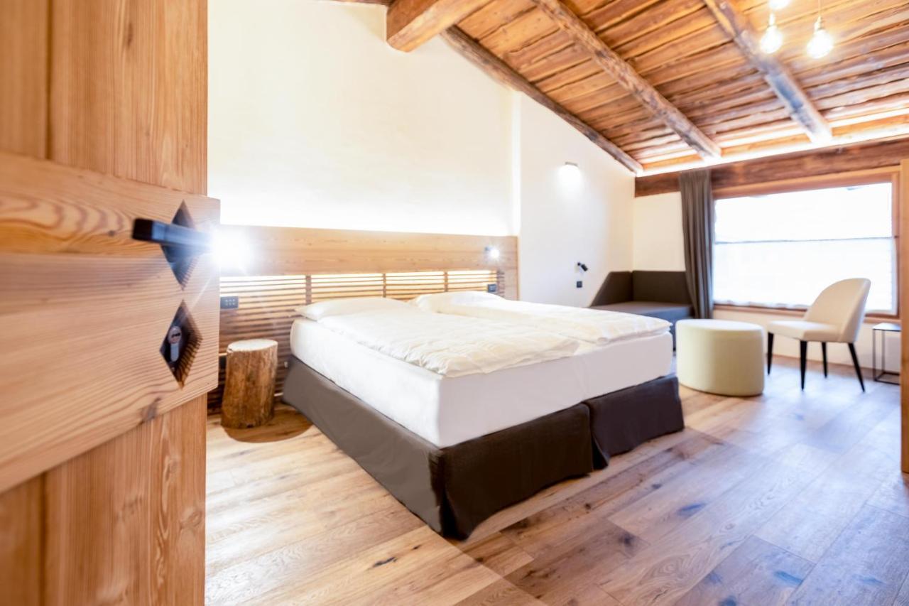 Curt di Clement Eco Mobility Hotel Tirano Bagian luar foto