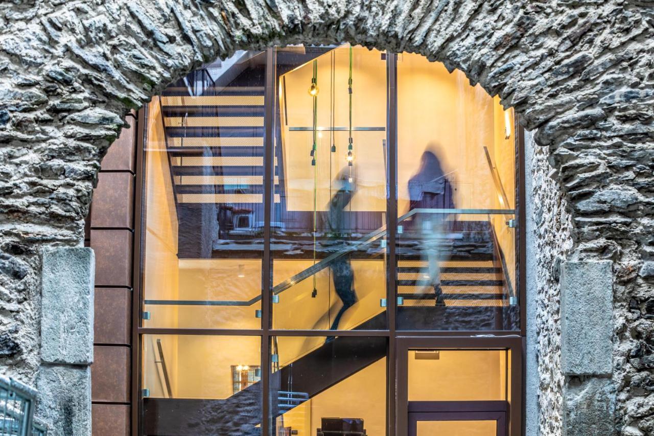 Curt di Clement Eco Mobility Hotel Tirano Bagian luar foto