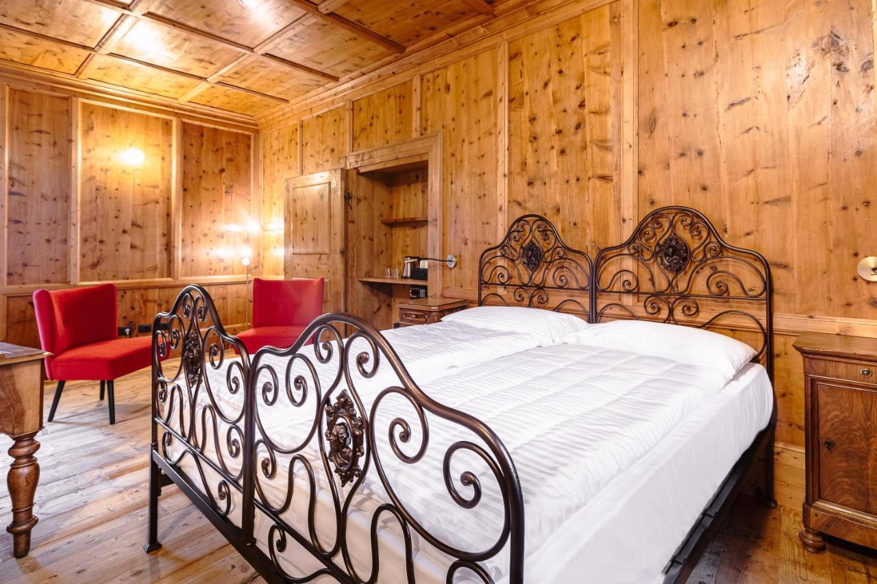 Curt di Clement Eco Mobility Hotel Tirano Bagian luar foto