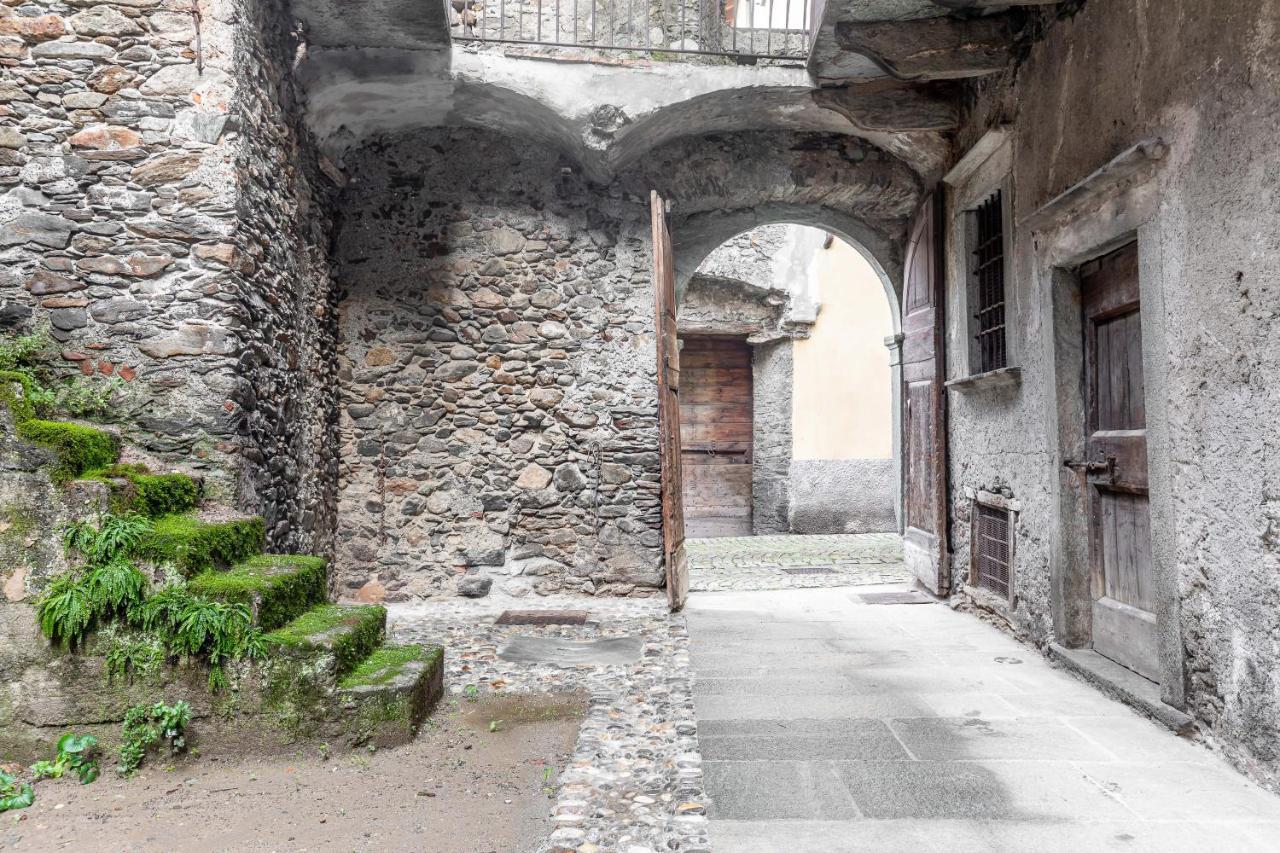 Curt di Clement Eco Mobility Hotel Tirano Bagian luar foto