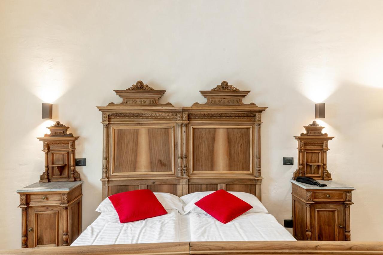 Curt di Clement Eco Mobility Hotel Tirano Bagian luar foto