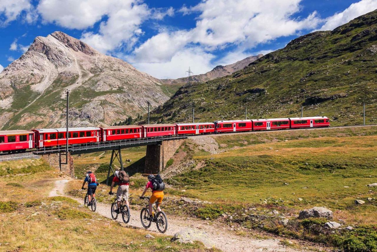 Curt di Clement Eco Mobility Hotel Tirano Bagian luar foto